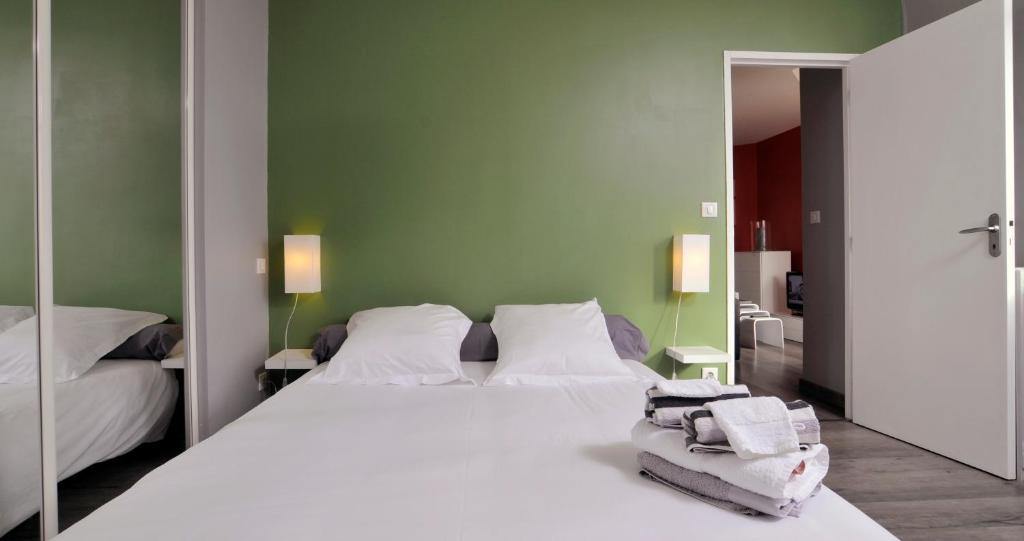 Appartement Le Saint Vincent - Les Balcons De La Cite Carcassonne Room photo